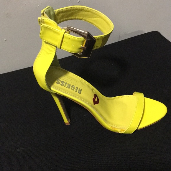 Heels - Picture 5 of 5